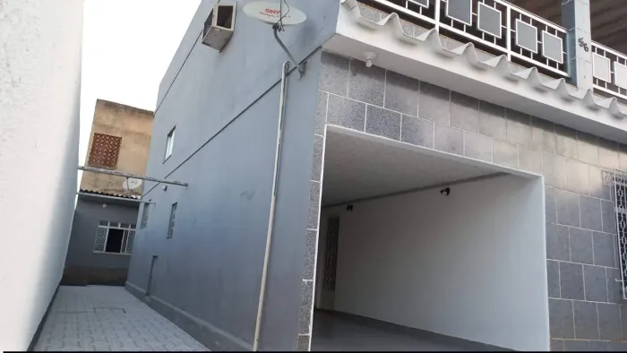 Vendo esta linda Casa dúplex no centro de mesquita RJ