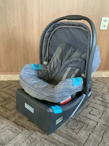 bebe conforto + base Burigotto BRINDE Canguru