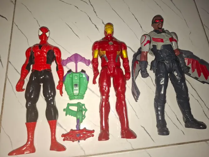 Kit Boneco Marvel