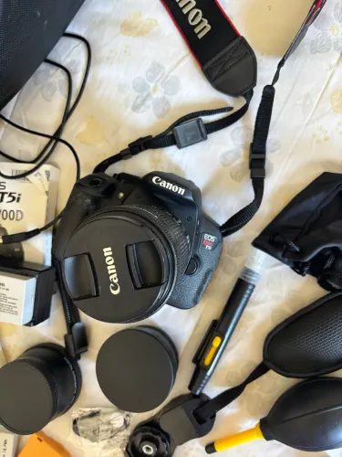 Câmera Cânon EOS REBEL T5I 700D com kit