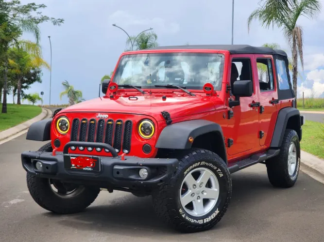 Jeep Wrangler Unlimited Sport 3.6 V6 284cv 4P 2015