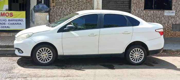 Fiat Grand Siena Attrac. 1.4 EVO F.flex 8V 2019