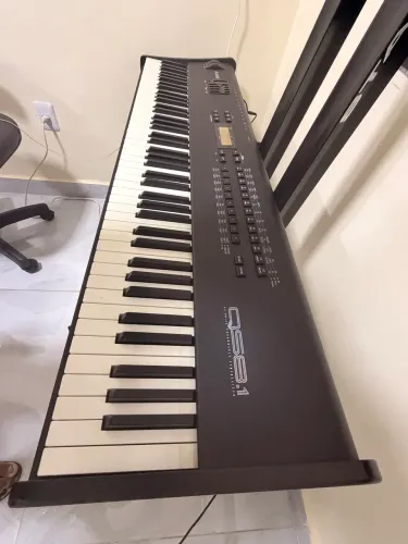 Teclado Alesis QS8.1 88 teclas