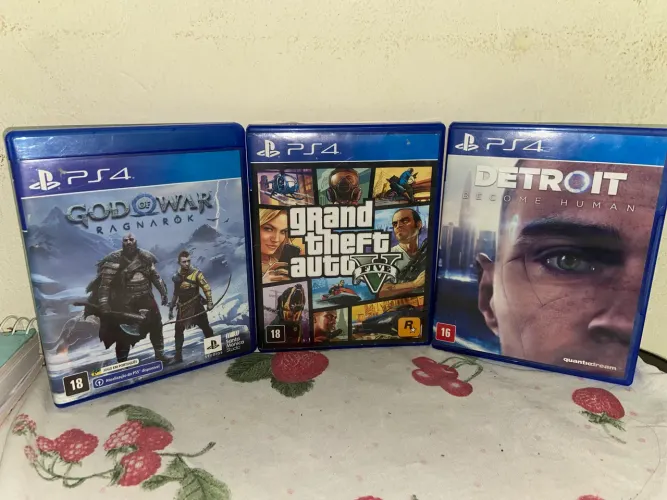 Lote 3 Jogos PS4 Originais: God of War Ragnarök + GTA V + Detroit