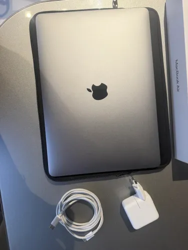 MacBook Air M1 13? 256GB SSD 8GB RAM - Estado de Novo