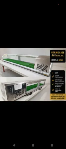 OPORTUNIDADE ÚNICA, EM ESTADO DE NOVA. Vitrine Case refrigerada marca GELOPAR GRANDE 2,10m