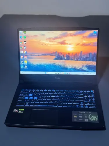 Notebook Gamer MSI Bravo 15C7V