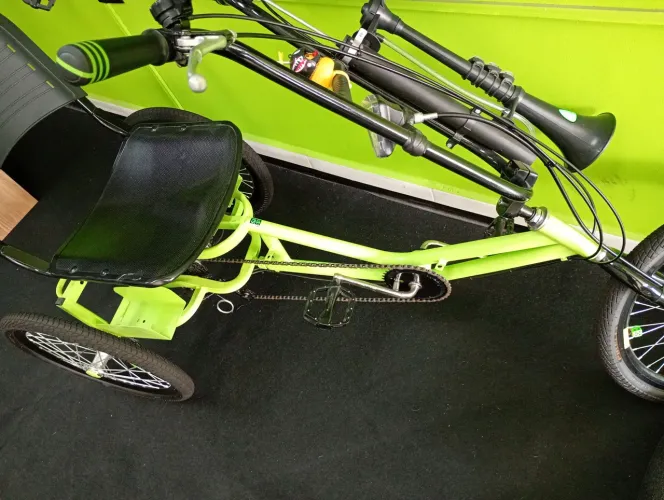 Bike triciclo 7v verde usado, lazer