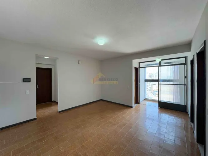 Apartamento para aluguel, 4 quartos, 1 suíte, 1 vaga, Centro - Divinópolis/MG