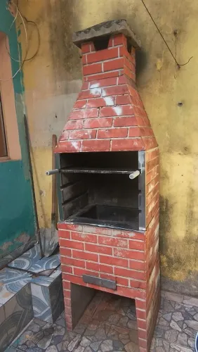 Churrasqueira Premoldada /Usada