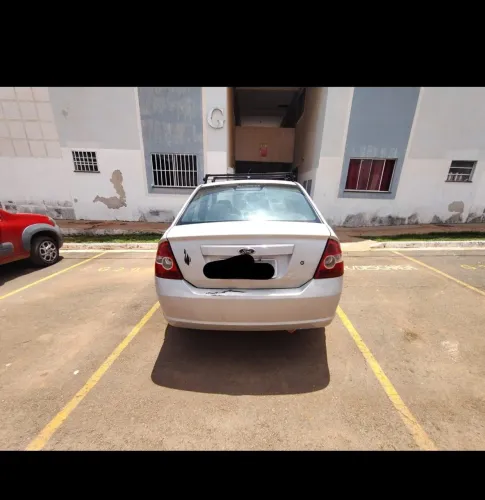 Ford Fiesta Sed. 1.6 8V Flex 4P 2009