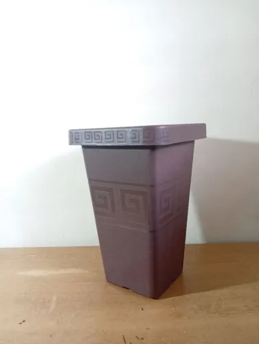 Vaso Decorativo Quadrado para Plantas (Plástico Resistente)