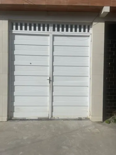 Alugo casa no Santos dumont.
