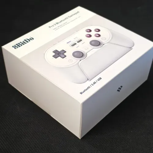 Controle Retrô 8BitDo Pro 3 Classic com Dock - Analógicos TMR (Novo, Lacrado)