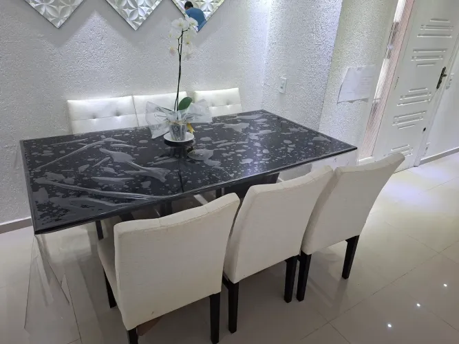Mesa 6 cadeiras