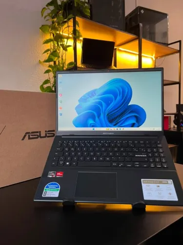 Notebook Asus VivoBook - Ryzen 5 7520U + SSD M2 256GB + 8GB DDR5 + Tela FullHD