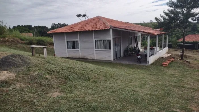 Chácara com 3 dormitórios para alugar, 1000 m² por R$ 1.600,01/mês - Jardim Florença - Mar