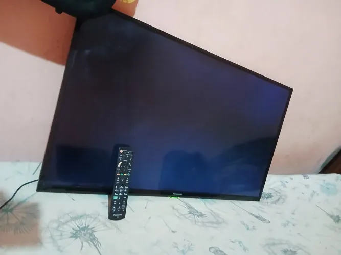Tv Panasonic SMAT 40 PL COM DEFEITO 