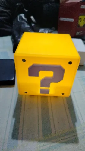 Abajur LED bloco misterioso 