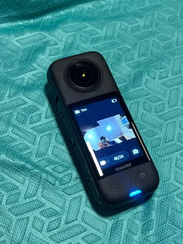 INSTA 360 3X + suporte de brinde