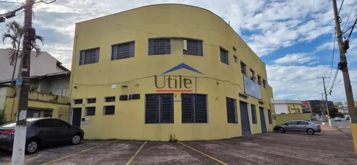 SALA COMERCIAL PARA LOCAÇÃO EM VALINHOS - RES. SANTA GERTRUDES