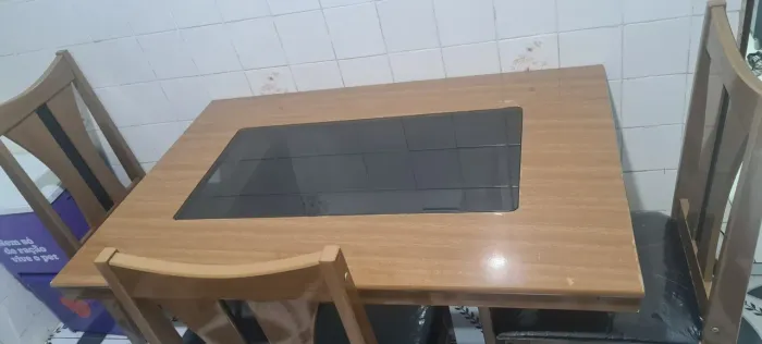 Mesa de Cozinha com 4 cadeiras