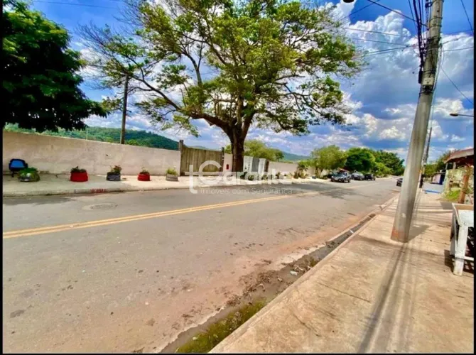 Terreno em Atibaia com 3.949 metros para uso industrial e comercial no bairro Jardim dos P