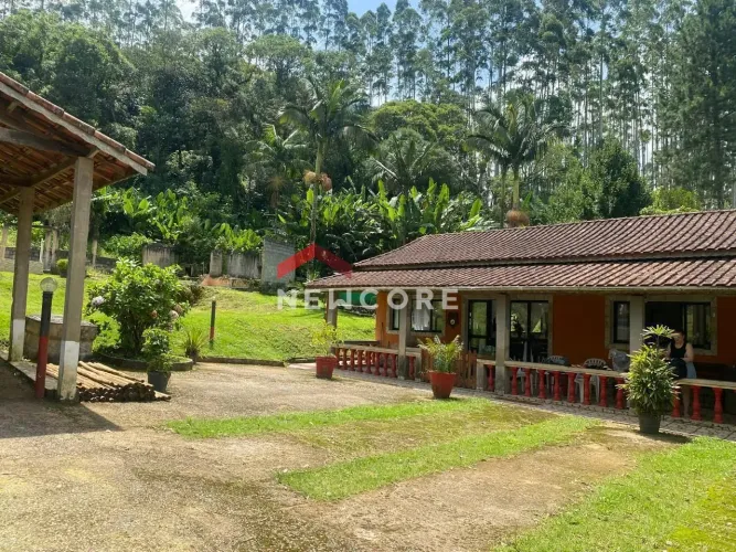 Chácara em Estrada Municipal - Vila São João - Piedade/SP