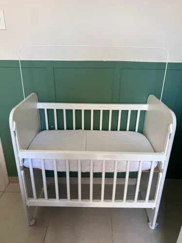 Mini Berço semi novo 
