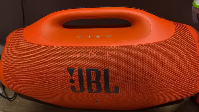 Bombox 4