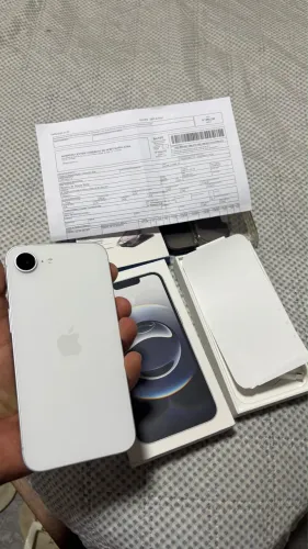 iPhone 16e/ 256GB [ 20 dias de ativo] Garantia Apple