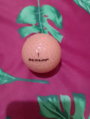 Bola golf dunlop