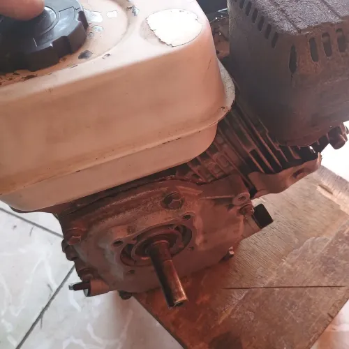 Vendo motor estacionário pra várias alterações funcionando perfeitamente