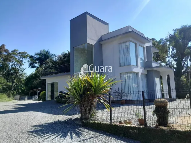 Casa a venda em Massaranduba