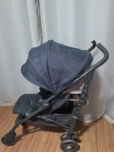 Carrinho de bebê Chicco (Novinho)