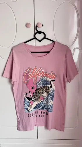 Camiseta Rosa Surf Cotton On