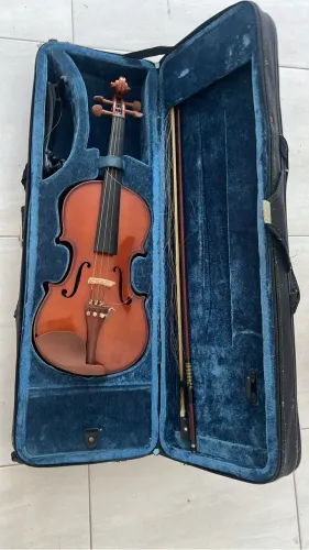 Vende-se Violino