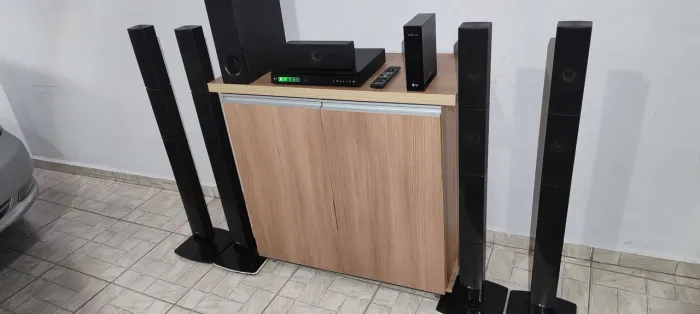 Home theater BLU RAY LG 1000 watts RMS BLUETOOTH
