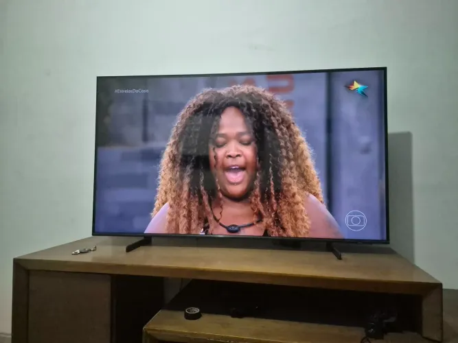 TV Samsung QLED 50" 4K Q60D - QN50Q60DAG - NOVÍSSIMA