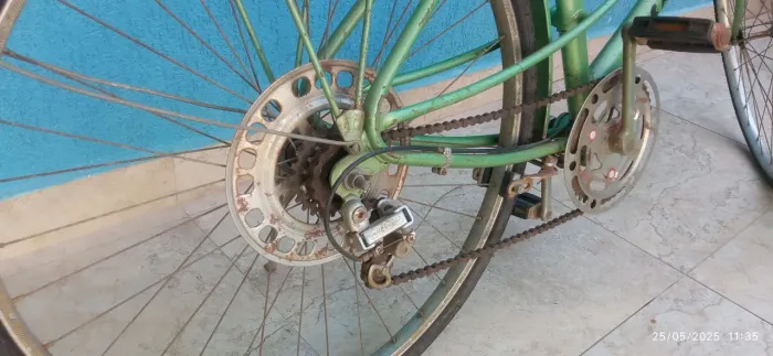 Bicicleta Caloi Ceci Antiga Aro 26 com Marchas