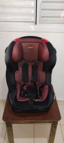 Cadeirão para carro
