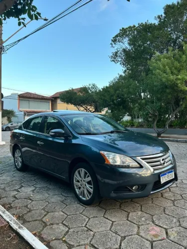 Nissan Sentra SL 2.0/ 2.0 Flex Fuel 16V Aut. 2016