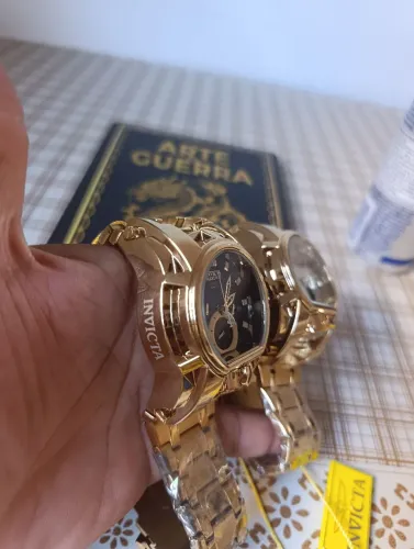 Relógio invicta