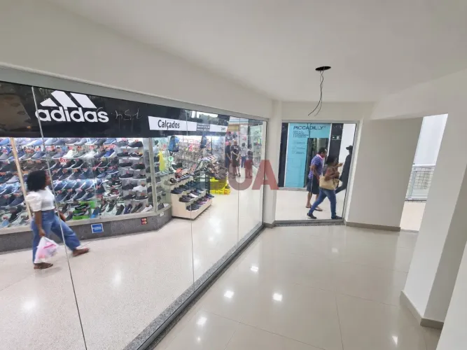Loja Comercial de 75,2 m² para Locação na Galeria São José - Centro de Nova Iguaçu/RJ