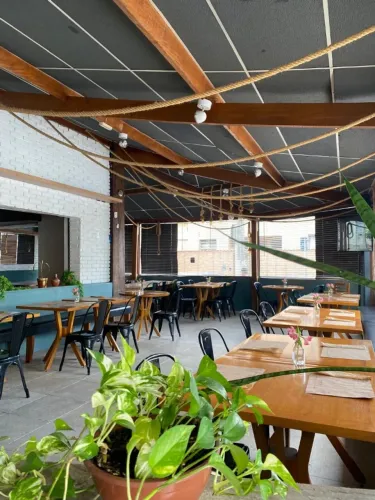 OPORTUNIDADE- RESTAURANTE COMPLETO NO BOQUEIRÃO EM SANTOS ( FATURAMENTO ATIVO)