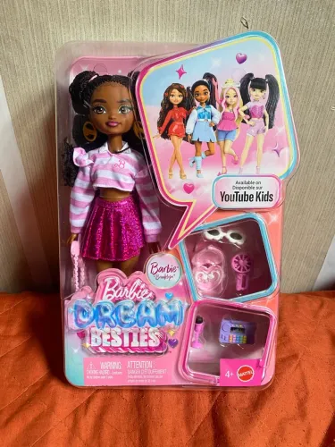 Barbie Brooklyn mundo rosa dream besties 