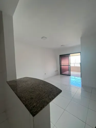 Alugo apartamento com 3 suítes no Umarizal