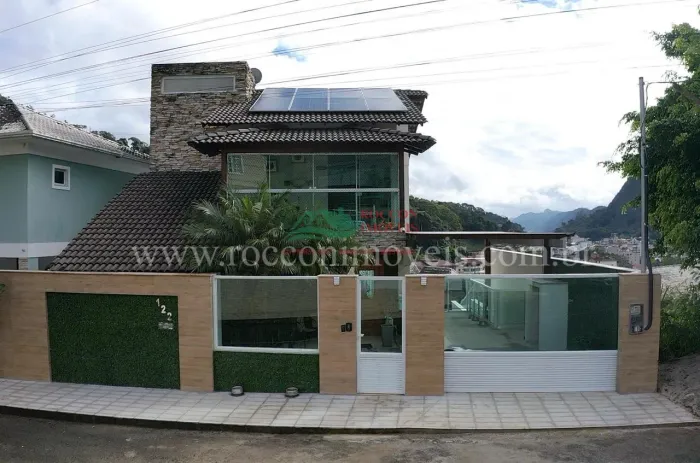 Casa (Padrão), com 5 quartos e 5 banheiros à Venda, 459 m² em Domingos Martins/ES