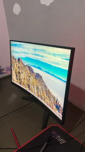 Monitor de 24 polegadas