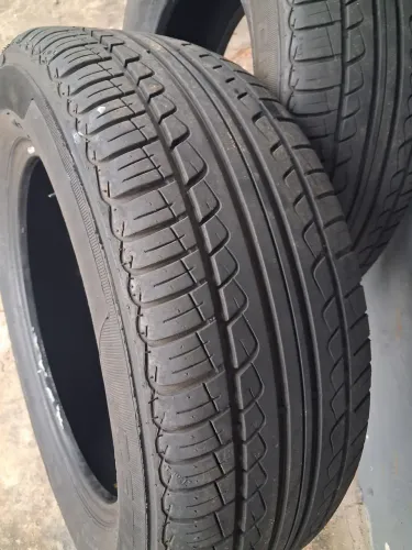 Pneu 90% bom. 195/60/15